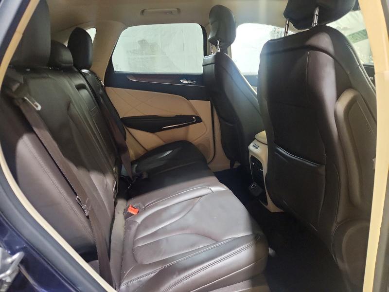 Foto 11 de la subasta – 2016 LINCOLN MKC con VIN 5LMCJ3D92GUJ27512