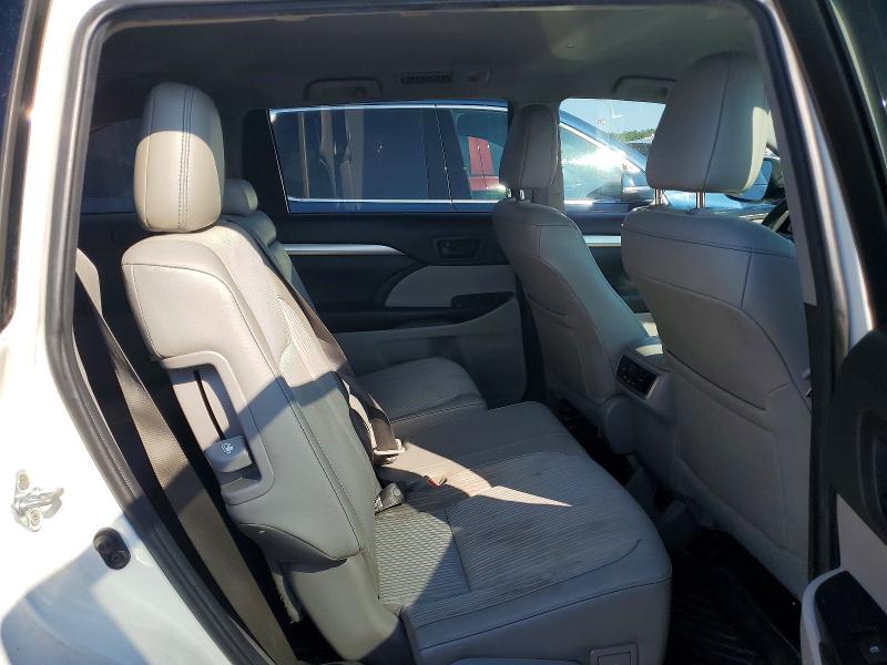 Photo 10 from auction – 2019 TOYOTA HIGHLANDER with VIN 5TDZZRFH7KS325324