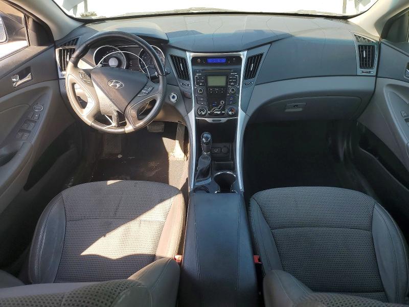 Photo 8 from auction – 2011 HYUNDAI SONATA with VIN 5NPEC4AC5BH036527