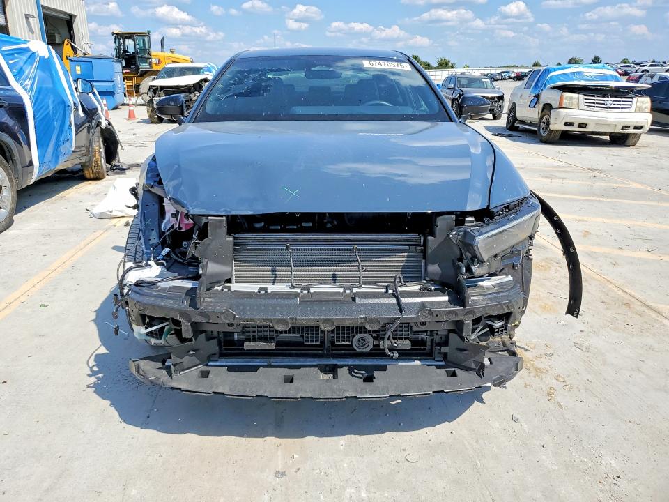Photo 5 from auction – 2026 TOYOTA CROWN with VIN JTDAAAAF4T3045228