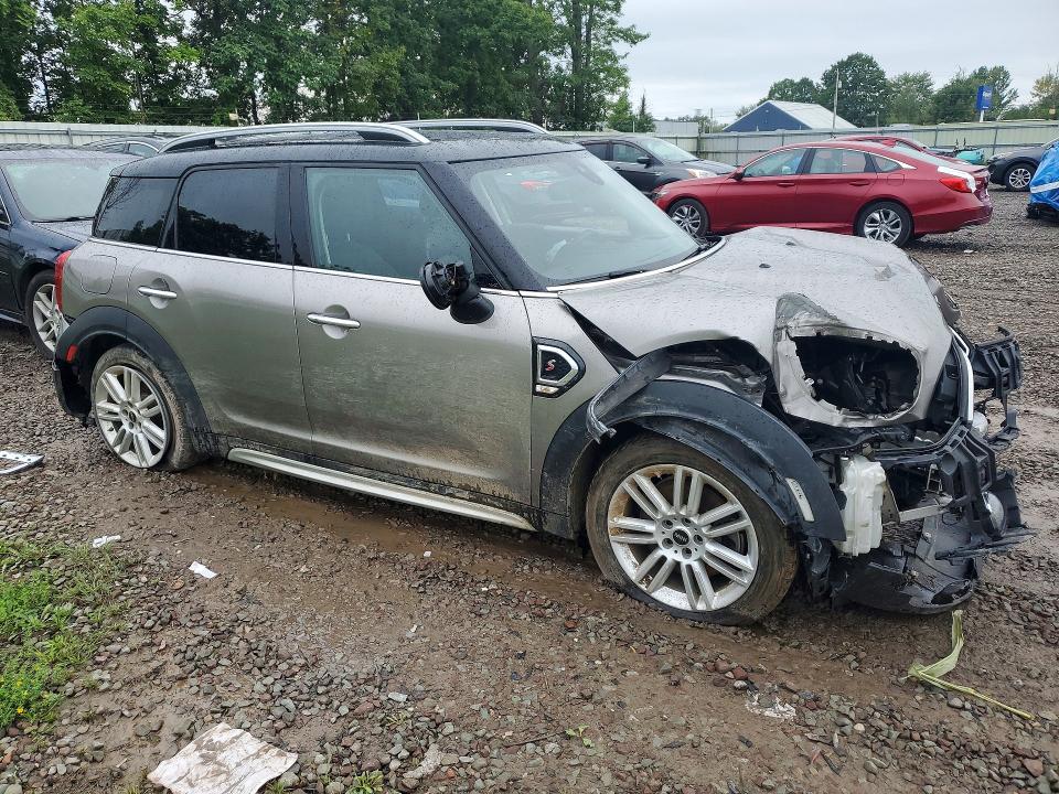 Снимка 4 от търг – 2019 MINI COOPER с VIN WMZYT3C52K3E95342