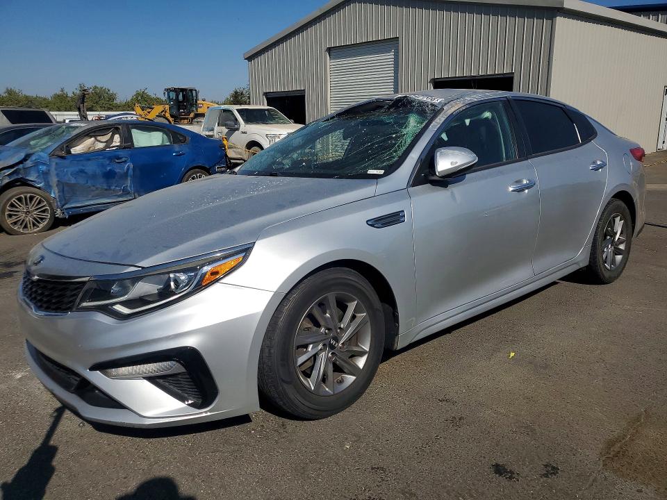 Photo 1 from auction – 2019 KIA OPTIMA with VIN 5XXGT4L34KG339302