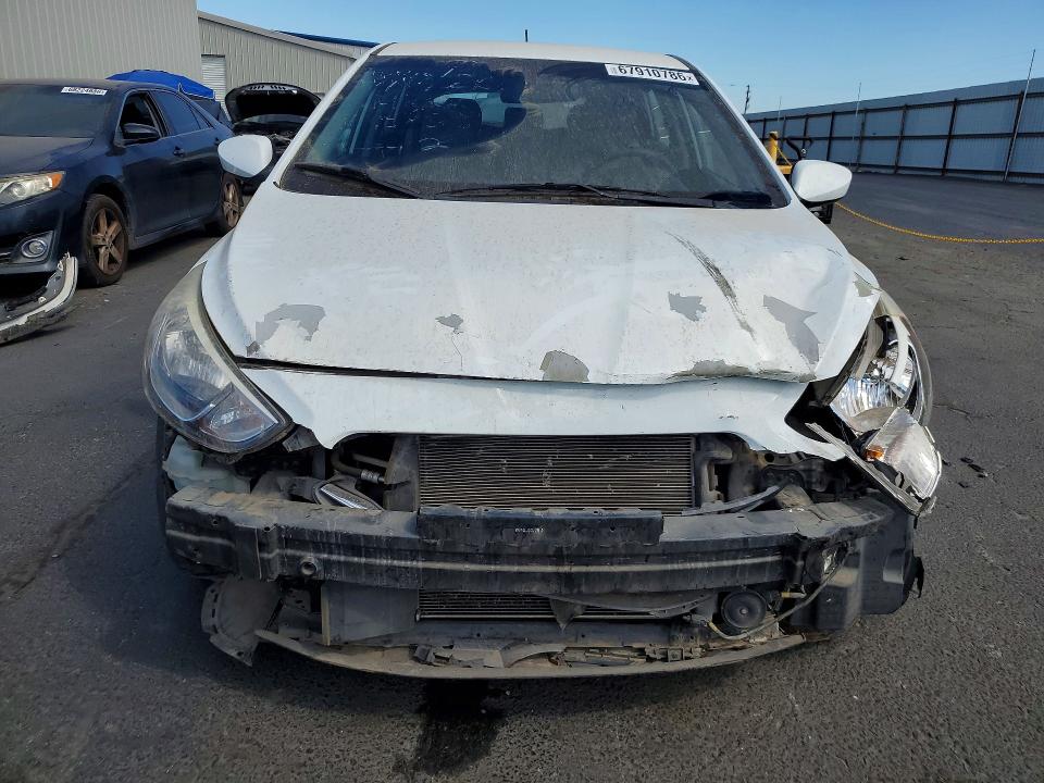 Photo 5 from auction – 2016 HYUNDAI ACCENT with VIN KMHCT5AE1GU285477
