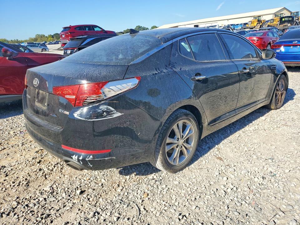 Photo 3 from auction – 2013 KIA OPTIMA with VIN 5XXGN4A75DG124644