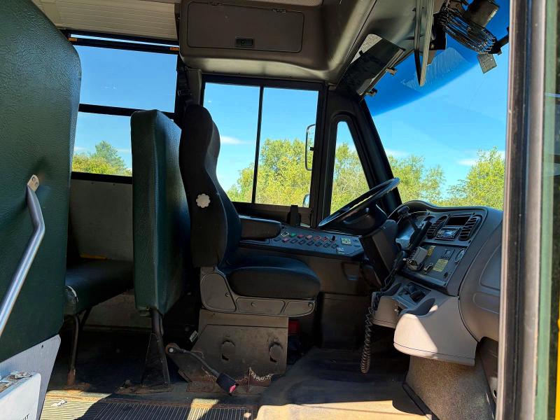 Photo 5 from auction – 2015 FREIGHTLINER CHASSIS with VIN 4UZABRDU9FCFW9497