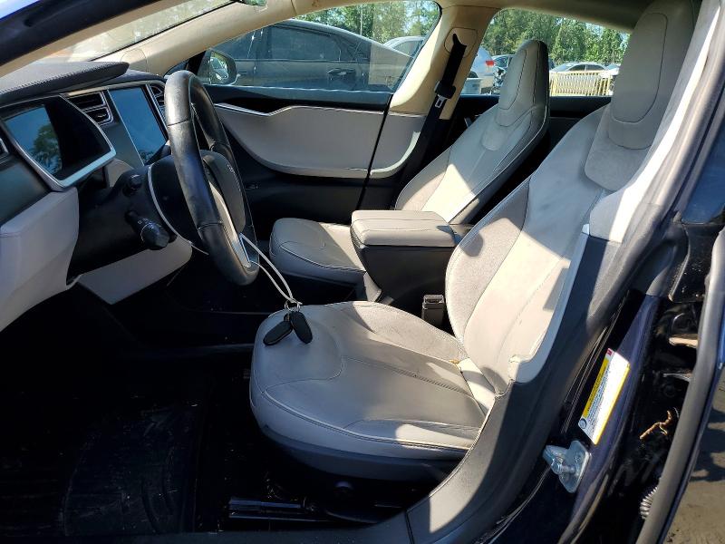 Photo 7 from auction – 2013 TESL MODEL S with VIN 5YJSA1CP6DFP13349