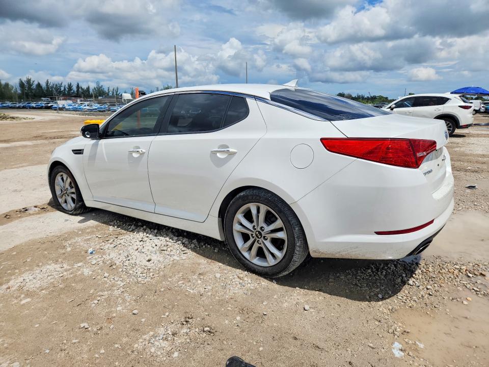 Photo 2 from auction – 2011 KIA OPTIMA with VIN KNAGN4A63B5142131