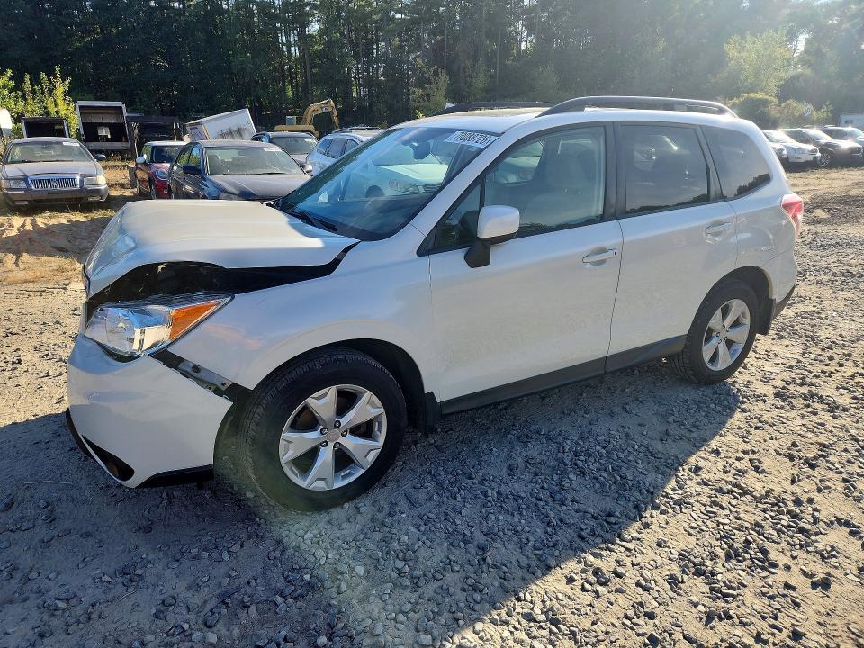 SUBARU FORESTER 2015 مع رقم تعريف المركبة JF2SJADC6FH531246 - صورة من المزاد
