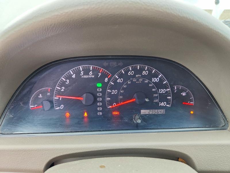 Photo 9 from auction – 2005 TOYOTA CAMRY with VIN 4T1BE32KX5U511754