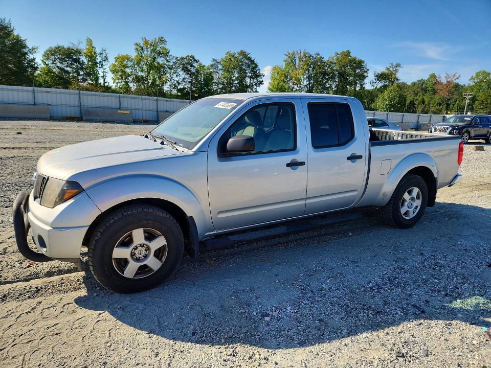NISSAN FRONTIER 2007 z numerem VIN 1N6AD09UX7C418778 - Zdjęcie z aukcji