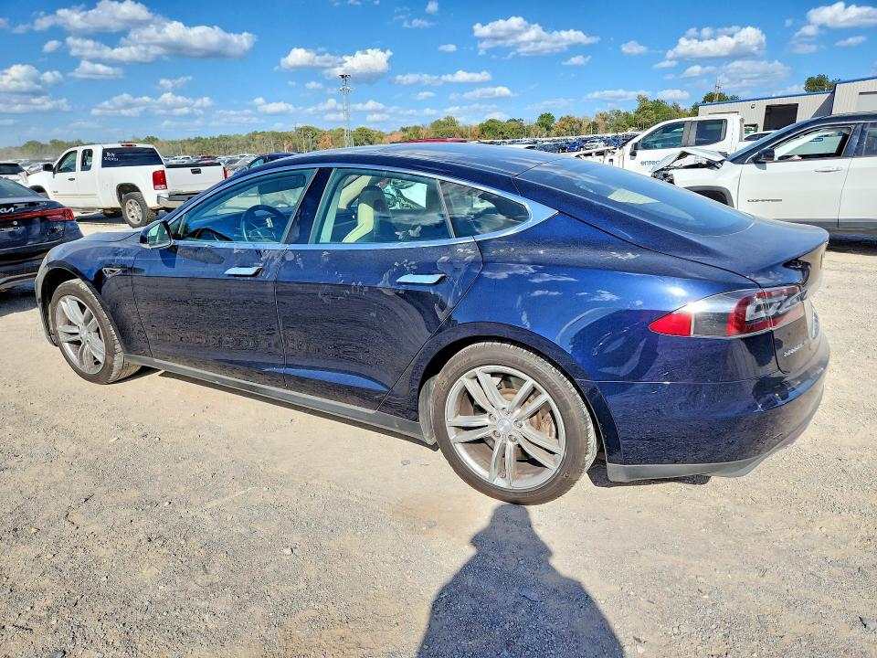 Photo 2 from auction – 2013 TESLA MODEL S with VIN 5YJSA1DP2DFP17025
