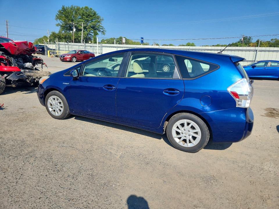 Photo 2 from auction – 2012 TOYOTA PRIUS V with VIN JTDZN3EU0C3032973