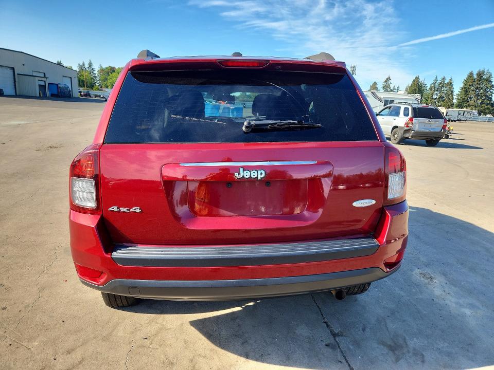 Foto 6 de la subasta – 2016 JEEP COMPASS con VIN 1C4NJDEB9GD757907