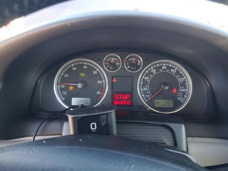 Photo 9 from auction – 2004 VOLKSWAGEN PASSAT with VIN WVWVD63B34E137307