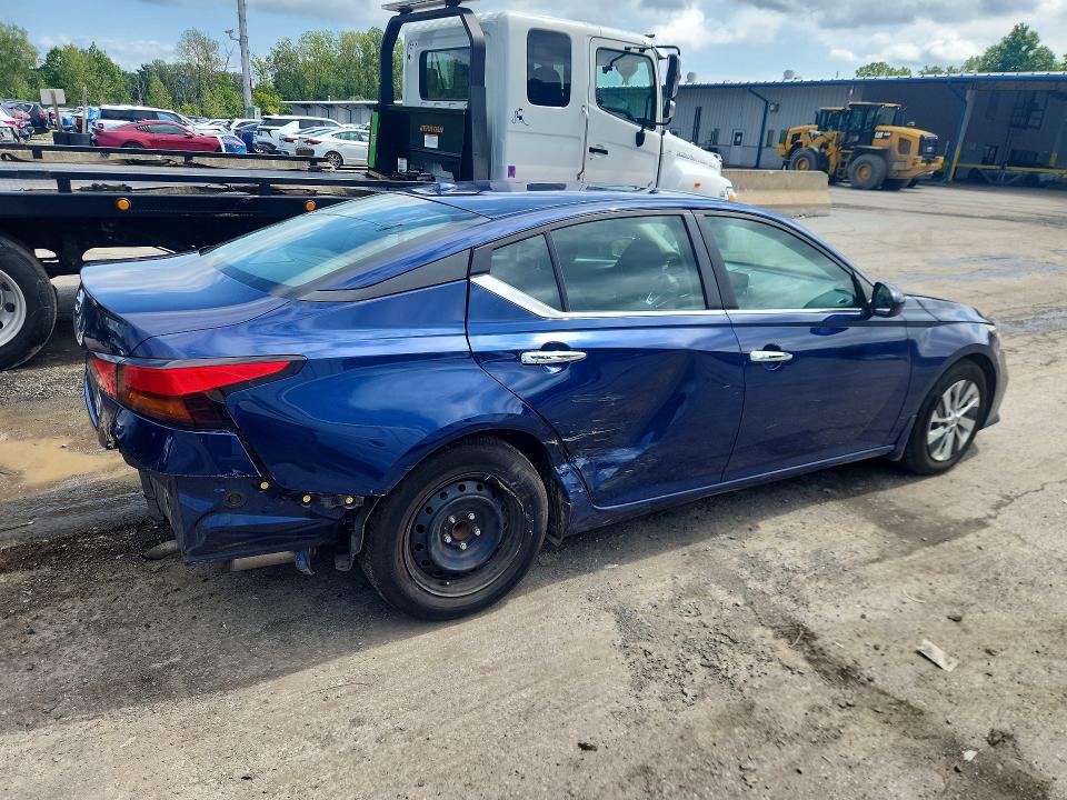 Photo 3 from auction – 2019 NISSAN ALTIMA with VIN 1N4BL4BVXKC254080