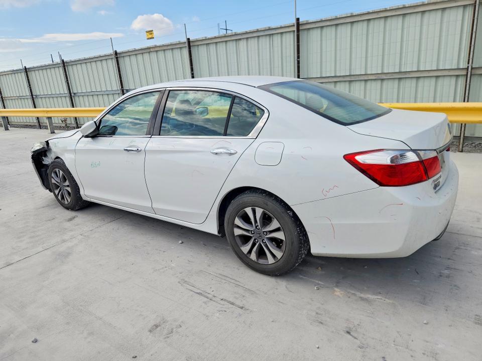 Photo 2 from auction – 2015 HONDA ACCORD with VIN 1HGCR2F32FA172728