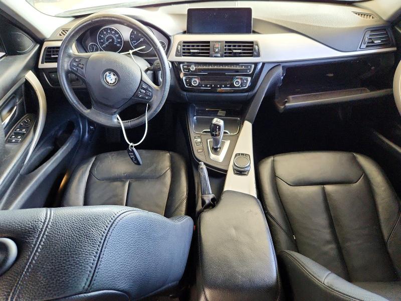 Zdjęcie 8 z aukcji – 2017 BMW 320 z VIN WBA8E1G39HNU16134