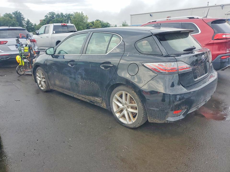 Photo 2 from auction – 2014 LEXUS CT with VIN JTHKD5BH2E2188737