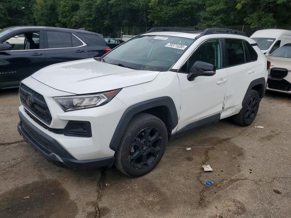 TOYOTA RAV4 2021 с VIN 2T3S1RFV2MW215801 - Снимка от търг