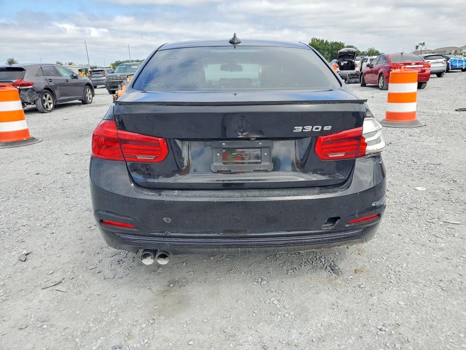 Foto 6 de la subasta – 2018 BMW 330E con VIN WBA8E1C54JA167553