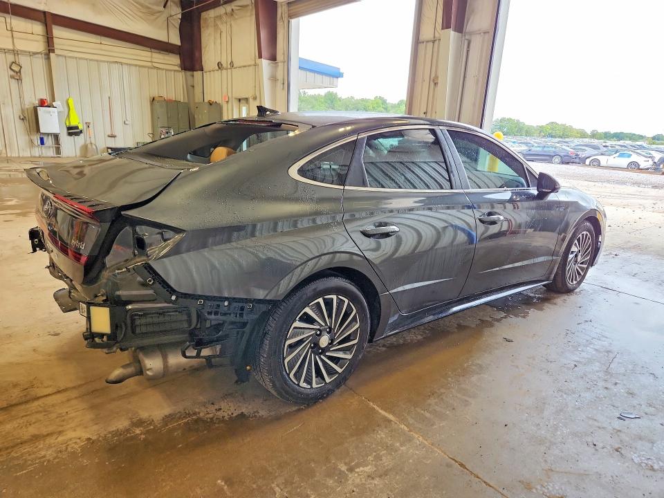 Снимка 3 от търг – 2022 HYUNDAI SONATA HYBRID с VIN KMHL54JJXNA038300
