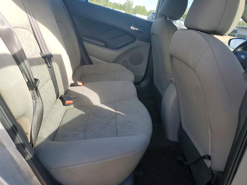 صورة رقم 10 من المزاد - 2015 KIA FORTE مع VIN KNAFK4A64F5433800