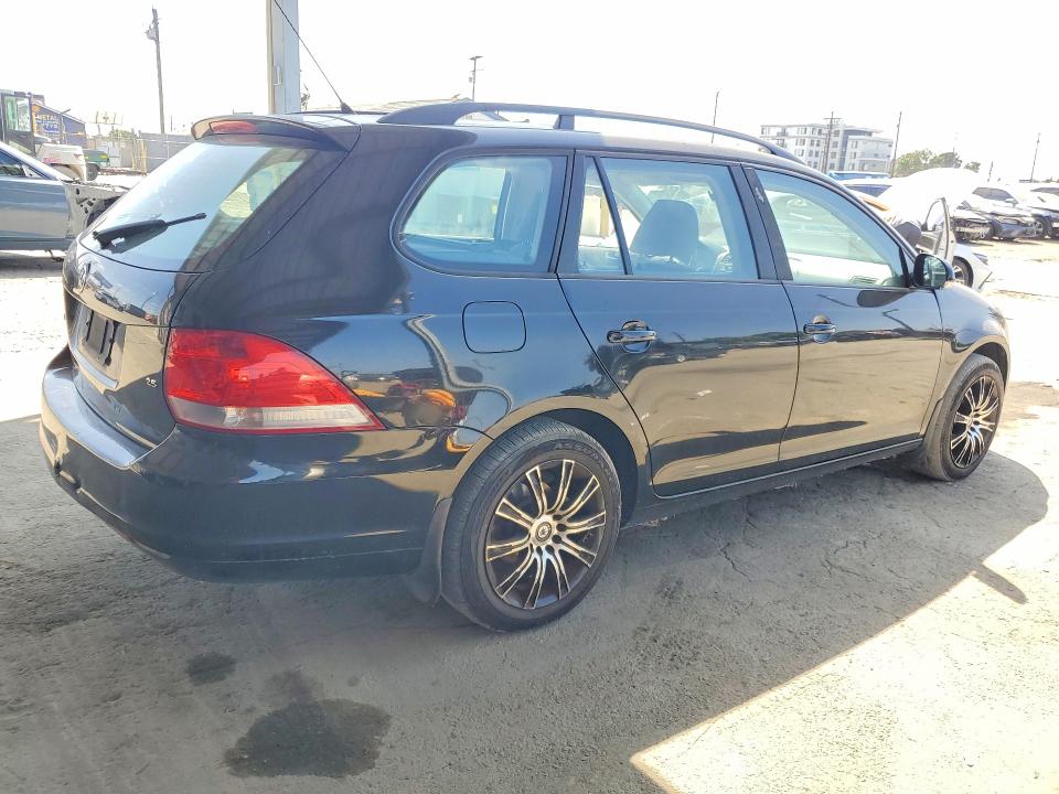 Photo 3 from auction – 2009 VOLKSWAGEN JETTA with VIN 3VWKM71K89M284555