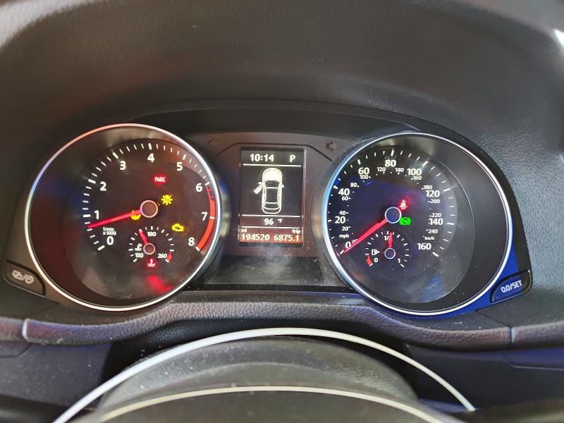 Photo 9 from auction – 2016 VOLKSWAGEN PASSAT with VIN 1VWAT7A37GC054589