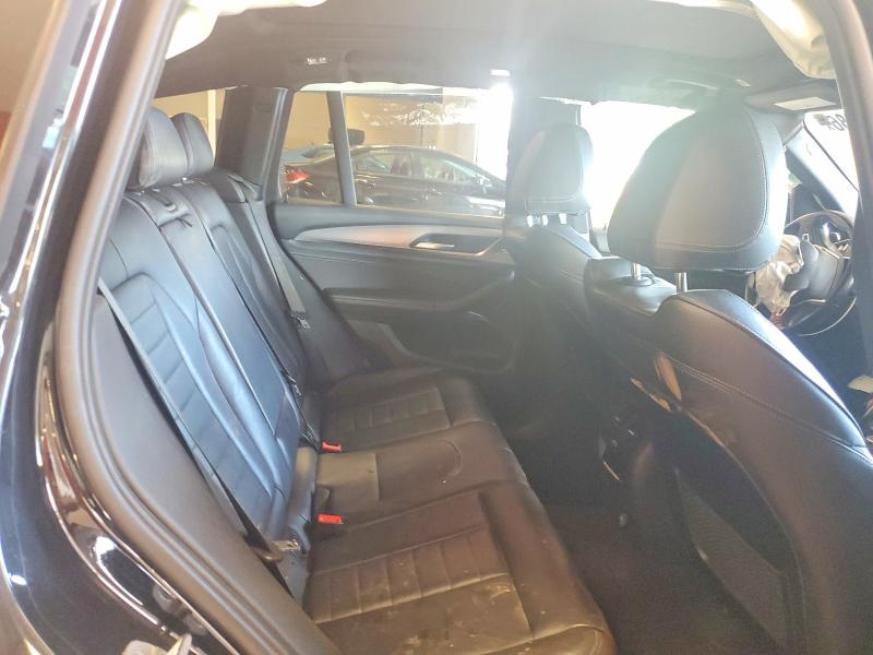 Фото 11 с аукциона – 2018 BMW X3 с VIN 5UXTR9C57JLD72130