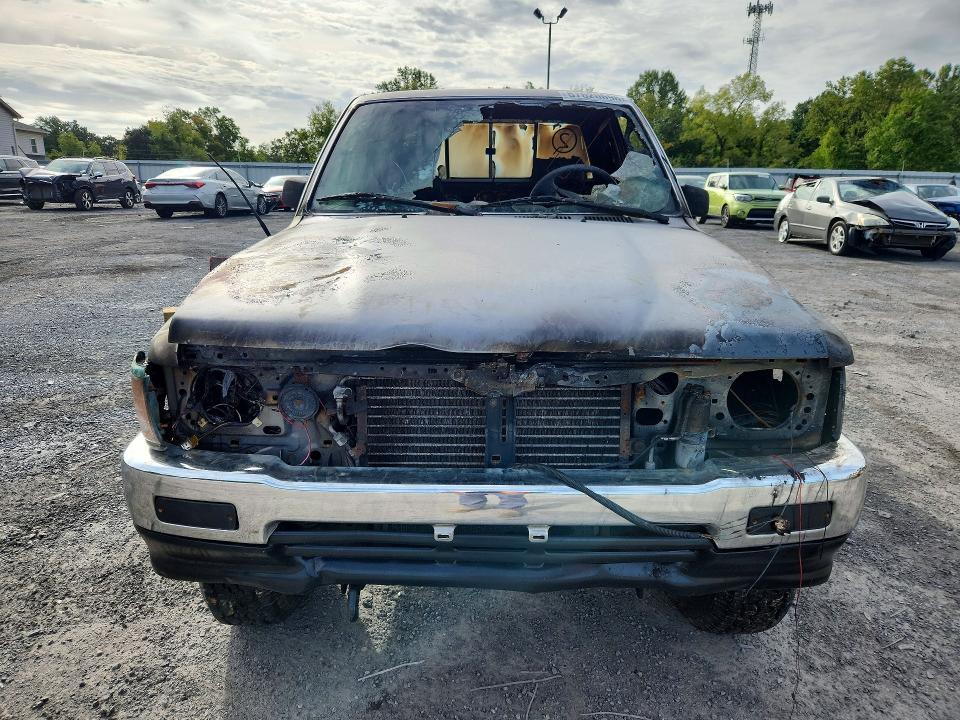Photo 5 from auction – 1994 TOYOTA PICKUP with VIN JT4VN13D2R5136660