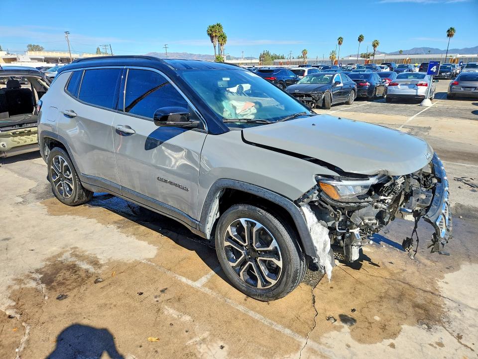Photo 4 from auction – 2024 JEEP COMPASS with VIN 3C4NJDCN6RT585880