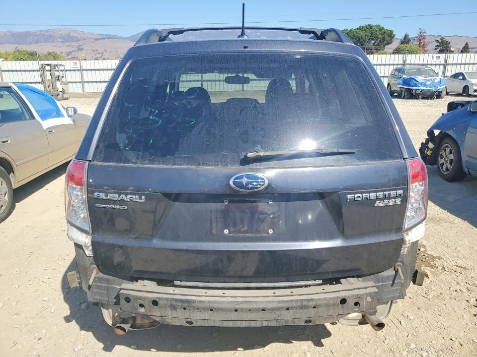 Photo 6 from auction – 2011 SUBARU FORESTER with VIN JF2SHADC4BH743309