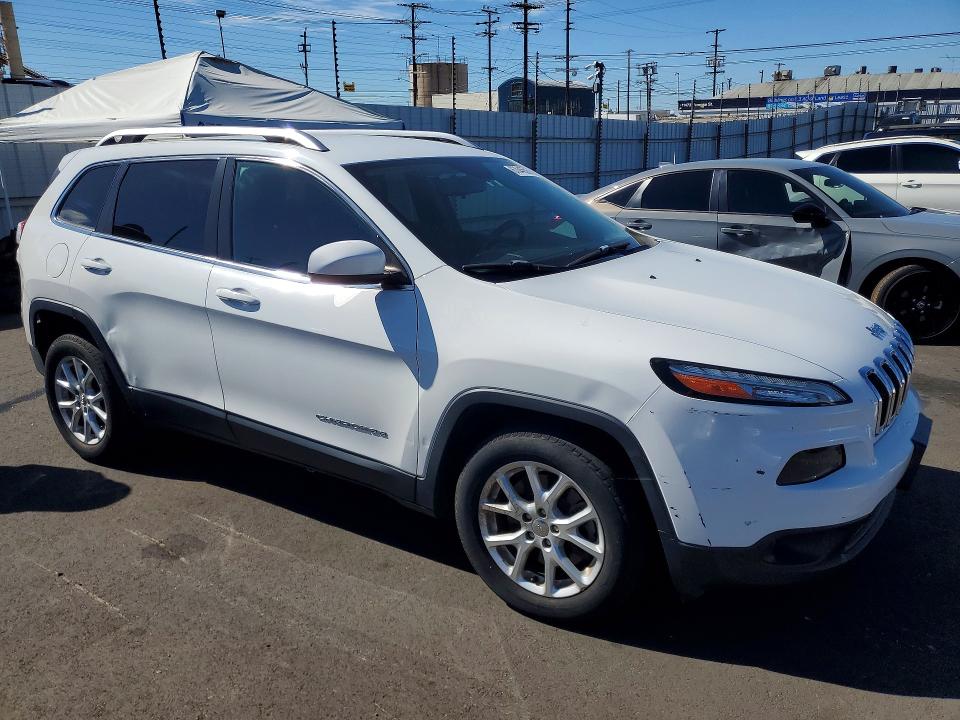 Photo 4 from auction – 2015 JEEP CHEROKEE with VIN 1C4PJLCB9FW706870