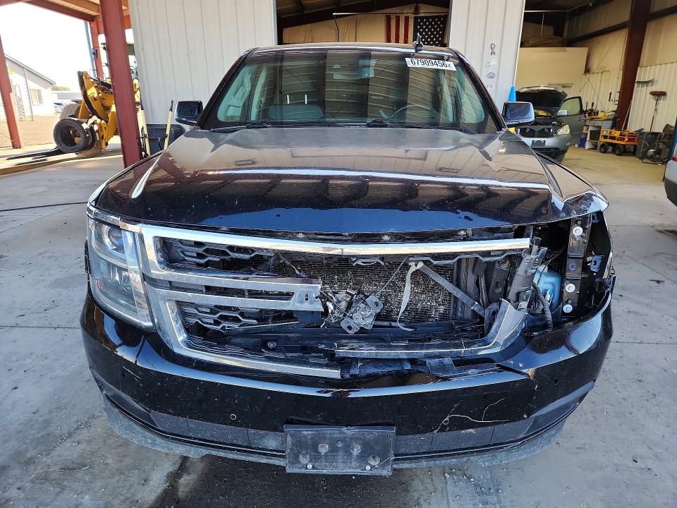 Photo 5 from auction – 2016 CHEVROLET SUBURBAN with VIN 1GNSKHKC2GR443725
