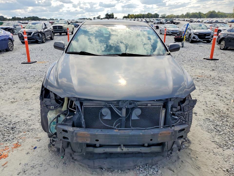Photo 5 from auction – 2010 TOYOTA CAMRY with VIN 4T1BF3EK5AU078962