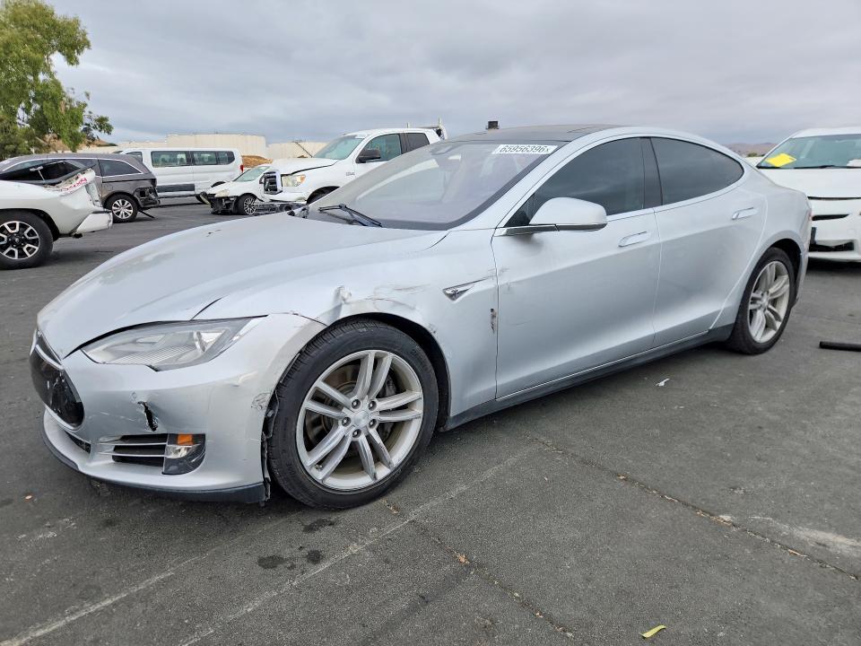 TESLA MODEL S 2014 с VIN 5YJSA1S11EFP49478 - Снимка от търг