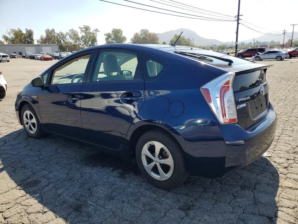 Photo 2 from auction – 2012 TOYOTA PRIUS with VIN JTDKN3DU9C1483947