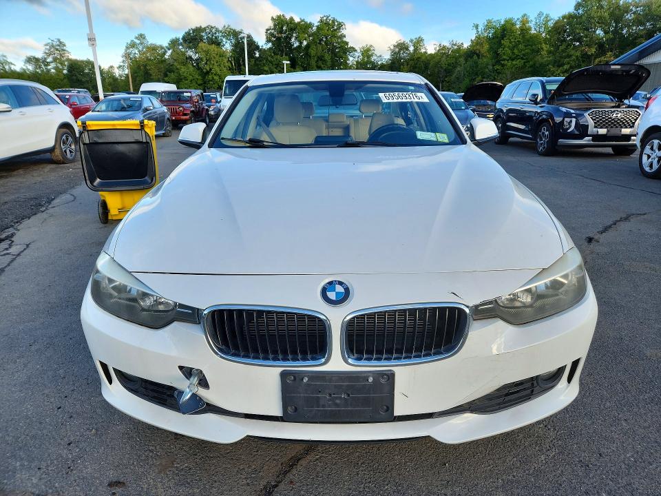 Zdjęcie 5 z aukcji – 2015 BMW 320 z VIN WBA3C3C56FK202056