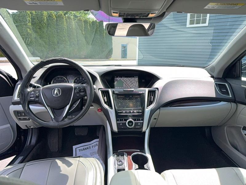 Photo 9 from auction – 2017 ACURA TLX with VIN 19UUB3F54HA003166