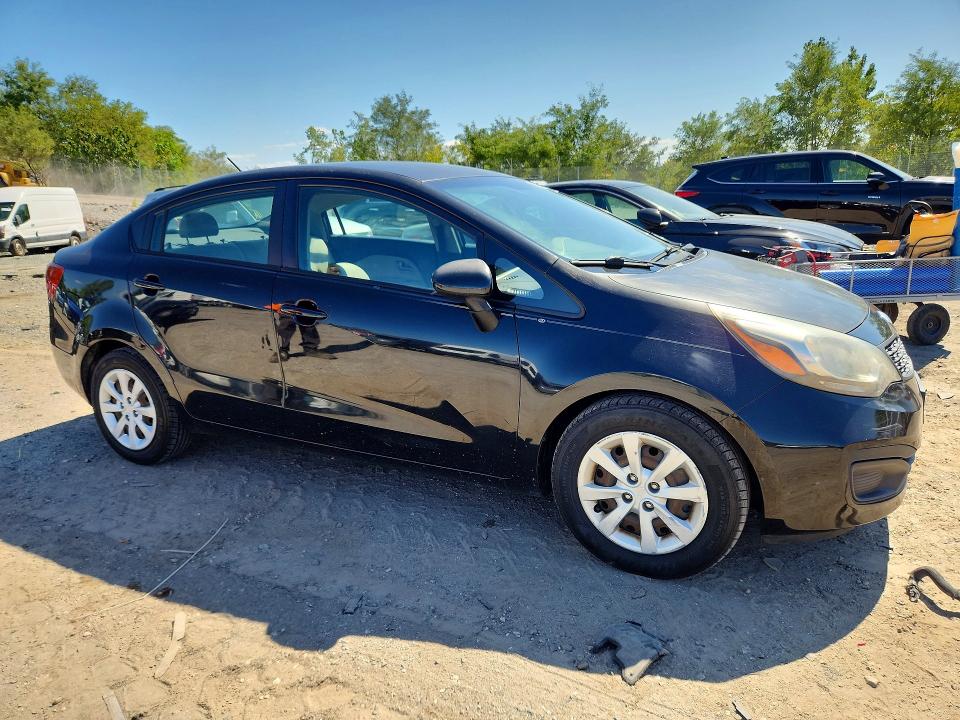 Photo 4 from auction – 2015 KIA RIO with VIN KNADM4A38F6420551