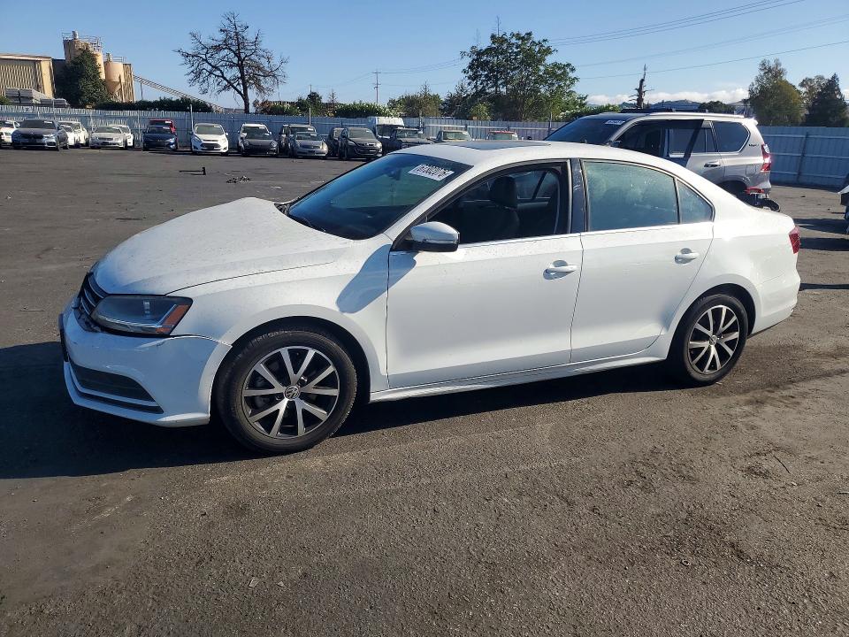 2017 VOLKSWAGEN JETTA - Търг №67302076