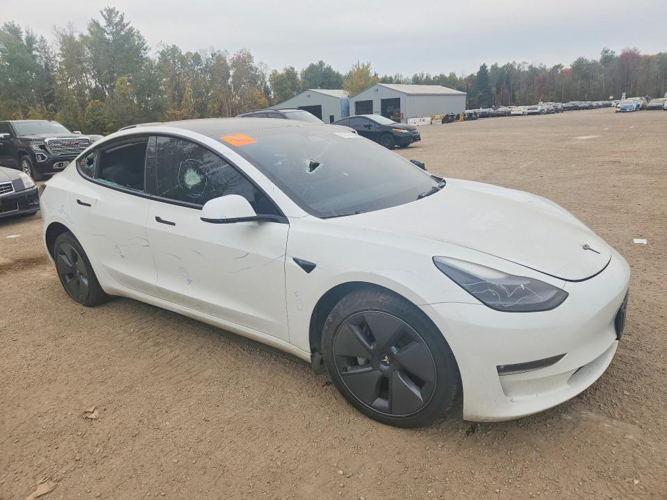 صورة رقم 4 من المزاد - 2023 TESLA MODEL 3 مع VIN LRW3E1EB6PC923426