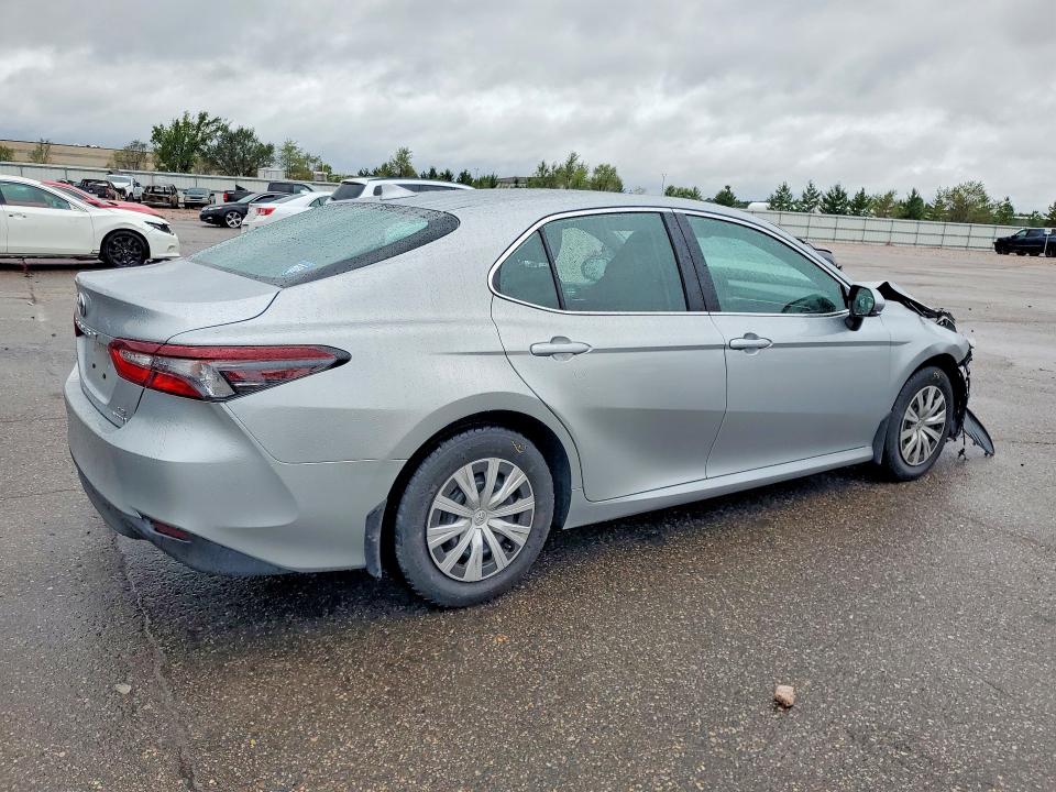 Photo 3 from auction – 2024 TOYOTA CAMRY with VIN 4T1C31AK0RU066124