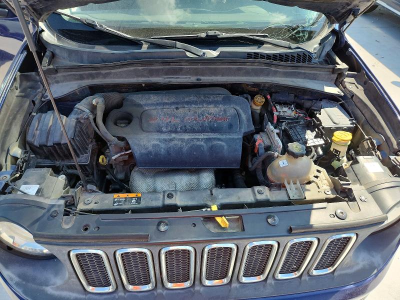 Photo 12 from auction – 2016 JEEP RENEGADE with VIN ZACCJAAT4GPC71169