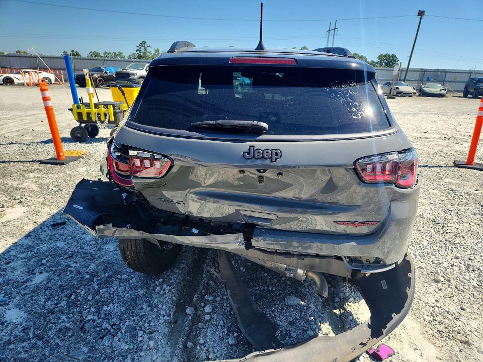 Photo 6 from auction – 2022 JEEP COMPASS with VIN 3C4NJDDB7NT192274