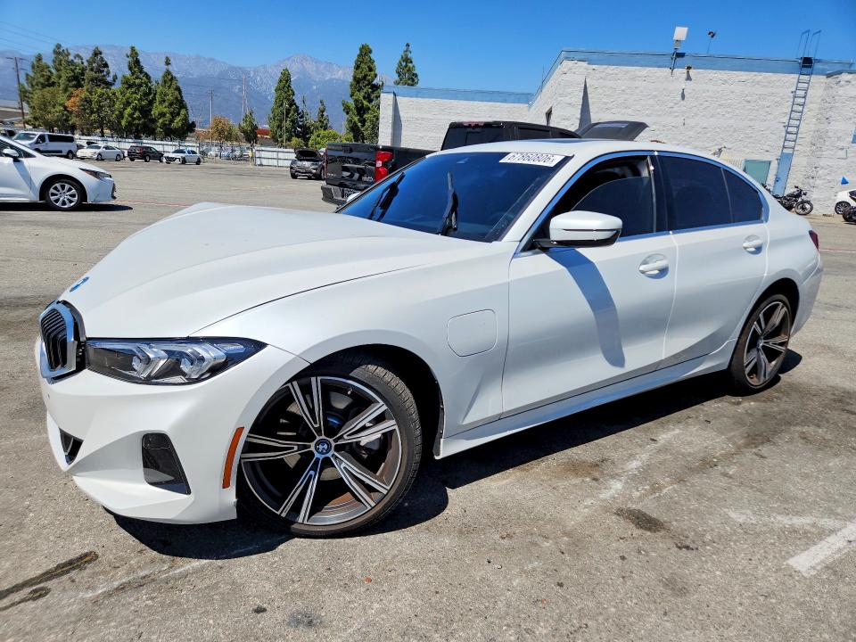 BMW 330XE 2024 with VIN 3MW39FS07R8E60663 - Photo from auction