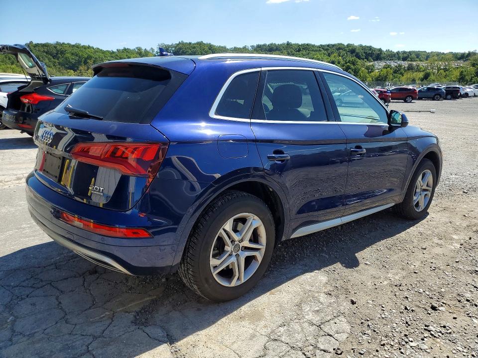 Снимка 3 от търг – 2018 AUDI Q5 с VIN WA1BNAFY1J2055487