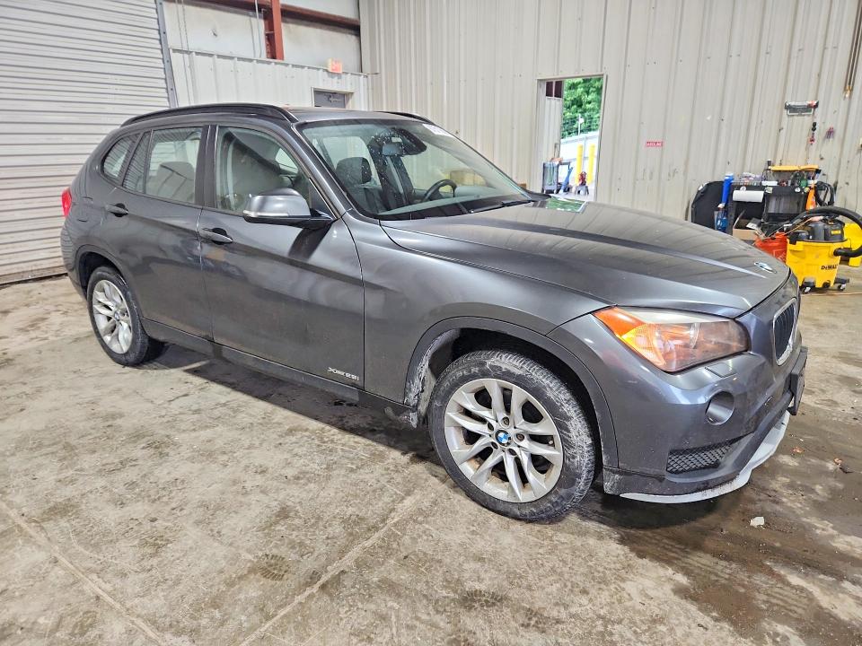 Photo 4 from auction – 2015 BMW X1 with VIN WBAVL1C55FVY32422