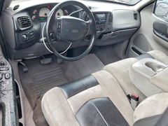Photo 8 from auction – 2000 FORD F150 with VIN 2FTZF0738YCA82702