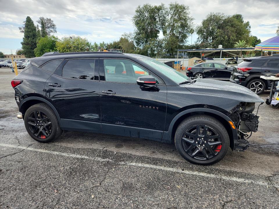 Photo 4 from auction – 2021 CHEVROLET BLAZER with VIN 3GNKBCRS4MS567567